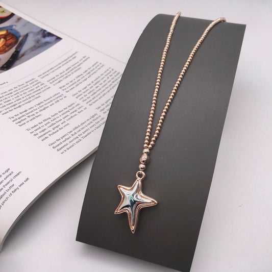 Gold Star Pendant Necklace